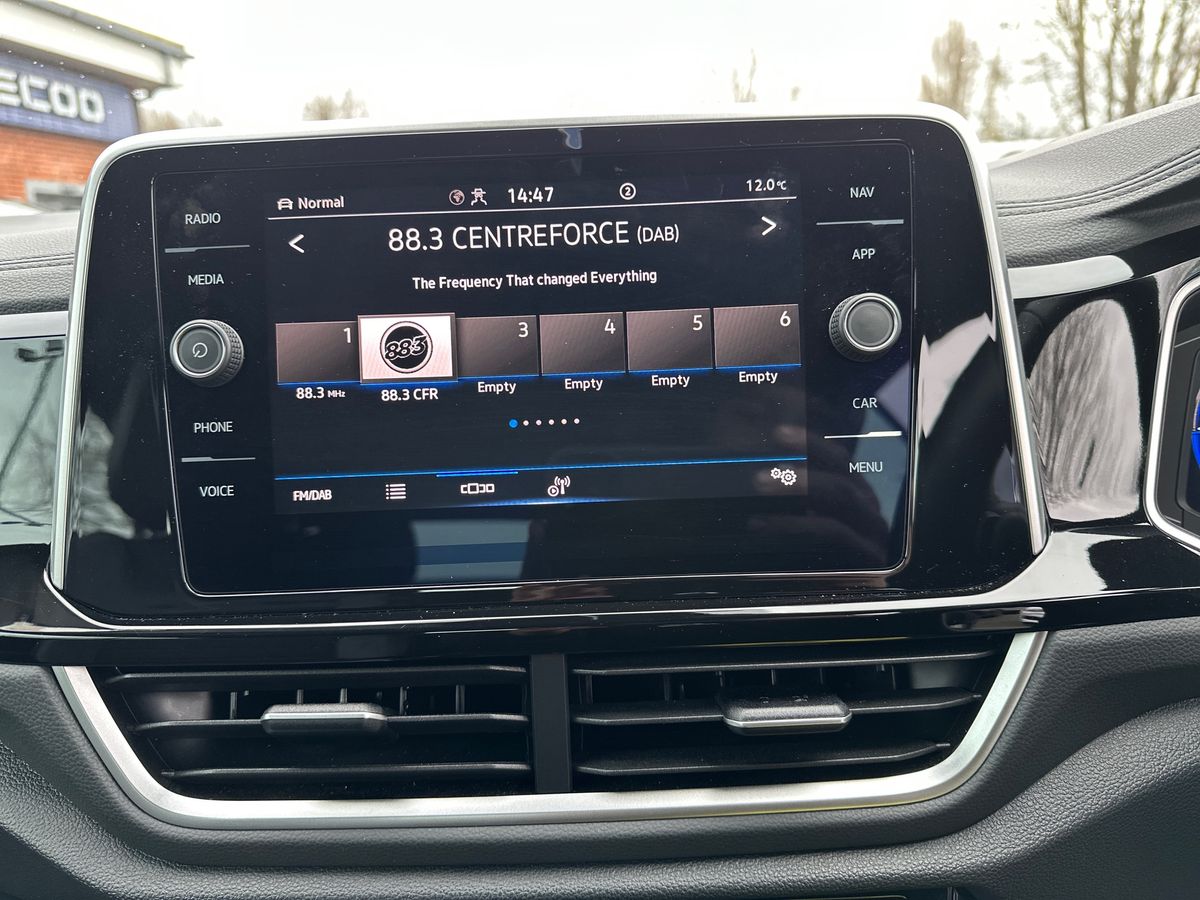 Used Volkswagen T-Roc 2023 for sale - 77512619: Photo 21