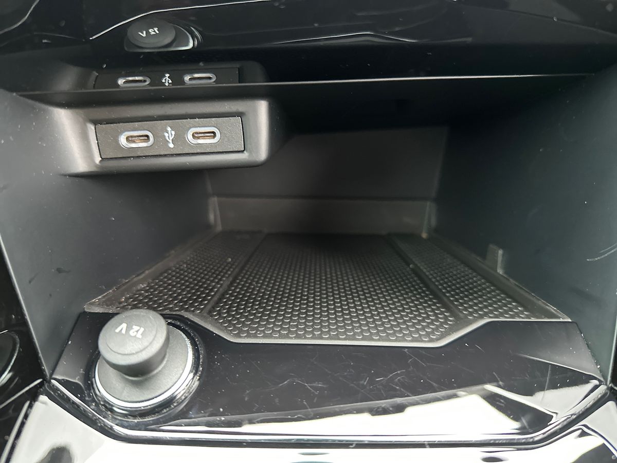 Used Volkswagen T-Roc 2023 for sale - 77512619: Photo 24