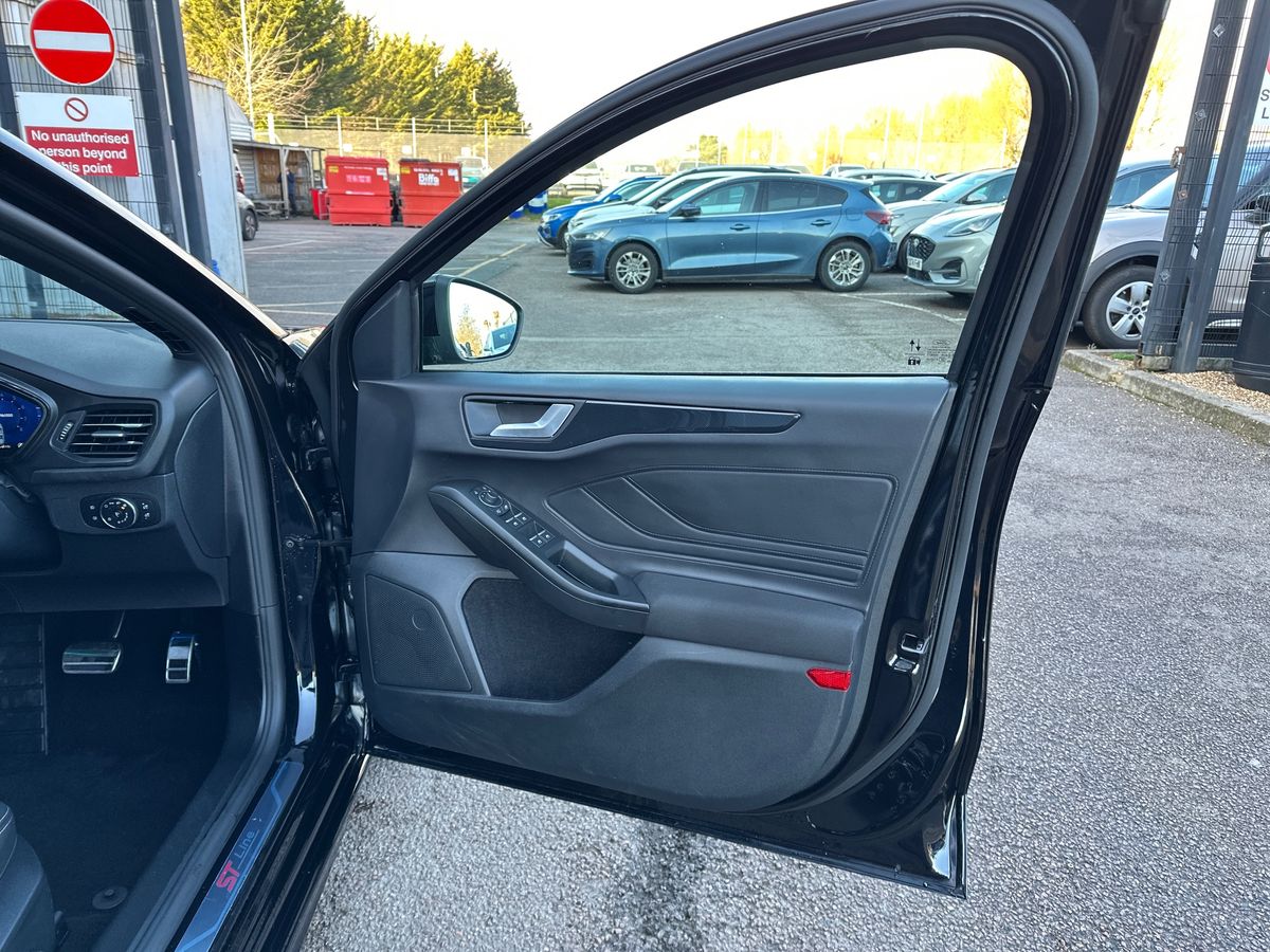 Used Ford Focus 2024 for sale - 77111662: Photo 35