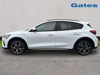 Used Ford Focus 2023 for sale - 77326265: Photo