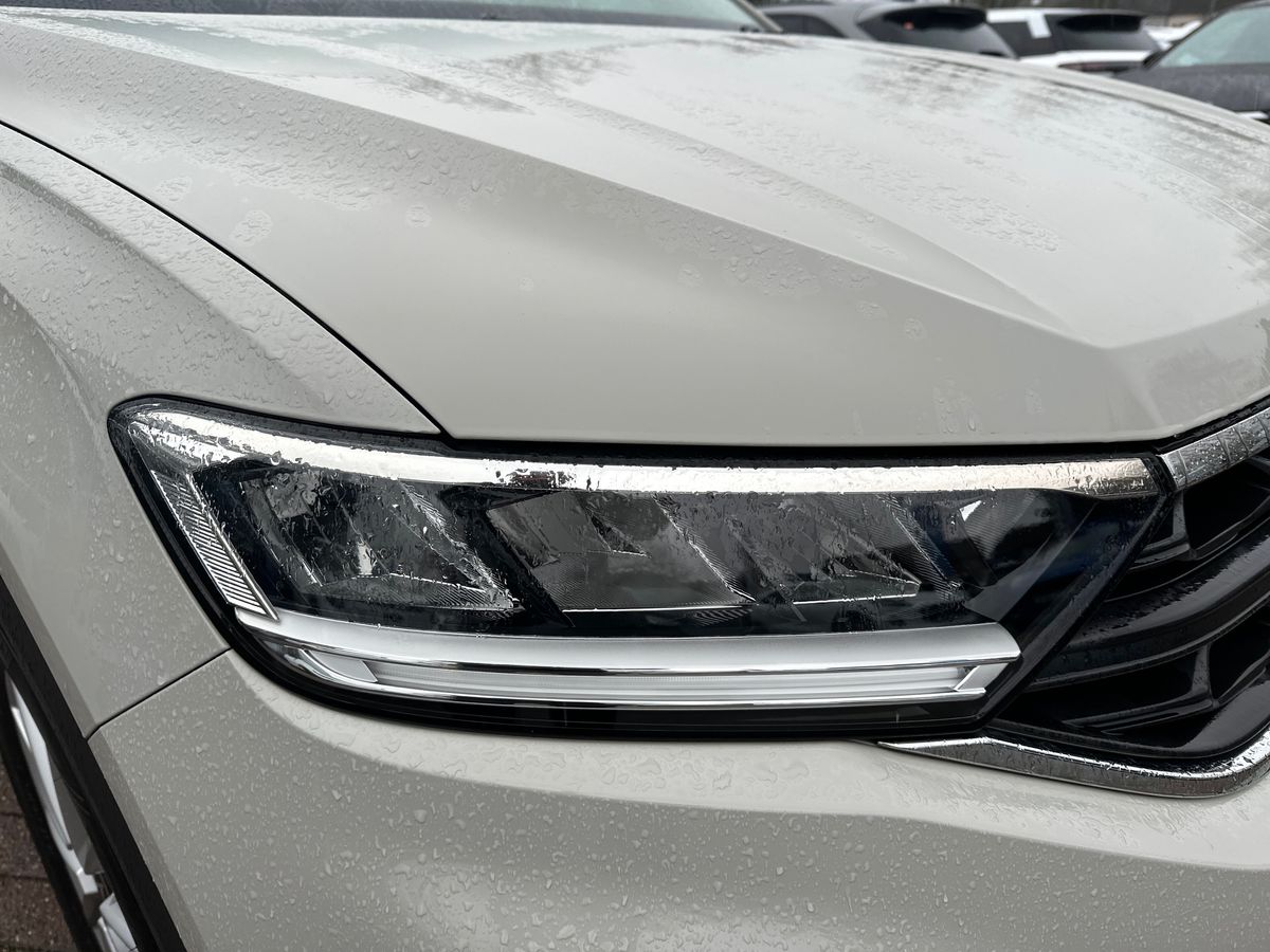 Used Volkswagen T-Roc 2024 for sale - 77786121: Photo 32