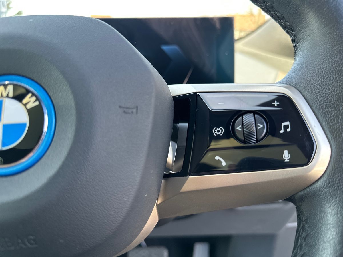 Used BMW iX 2022 for sale - 78172596: Photo 27