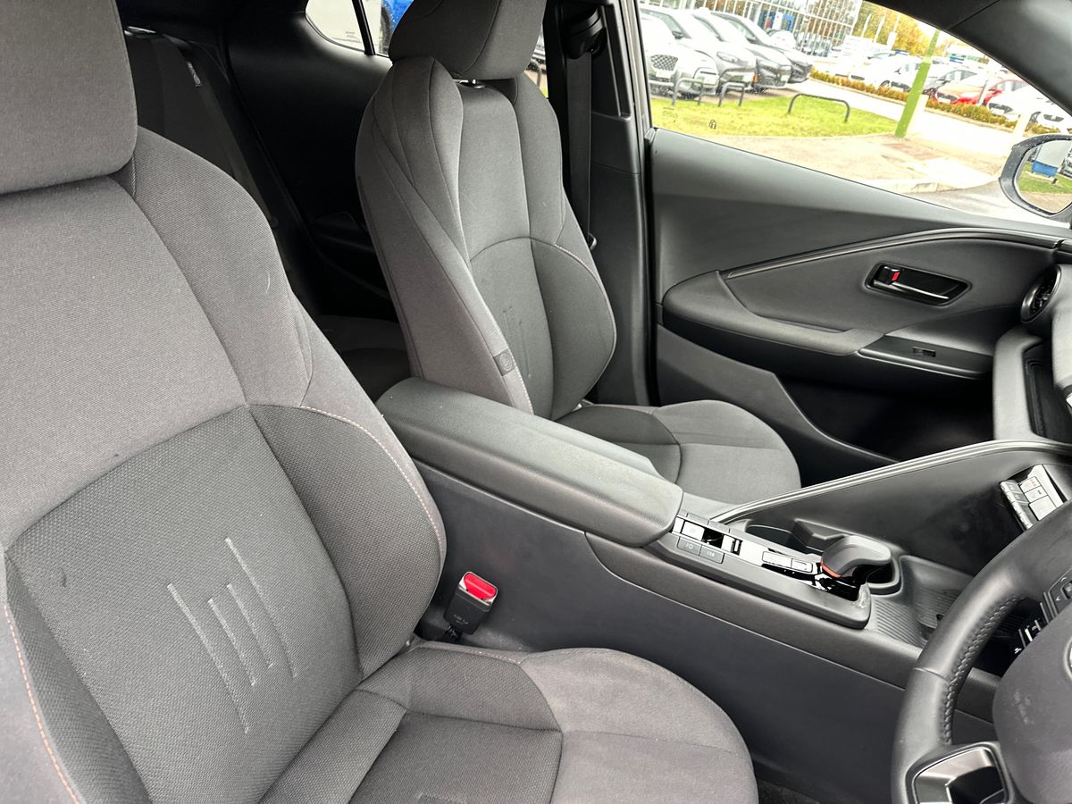 Used Toyota C-HR 2024 for sale - 76272859: Photo 12