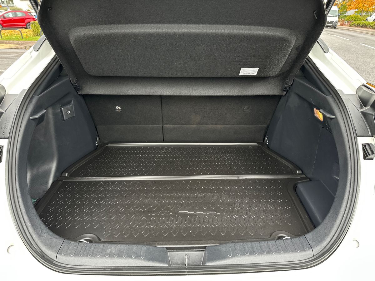 Used Toyota C-HR 2024 for sale - 76272859: Photo 34