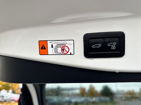 Used Toyota C-HR 2024 for sale - 76272859: Photo 36