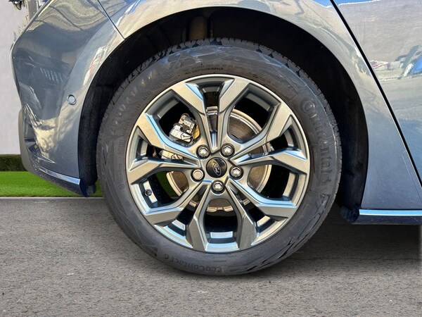 Used Ford Focus 2023 for sale - 76033695: Photo 9