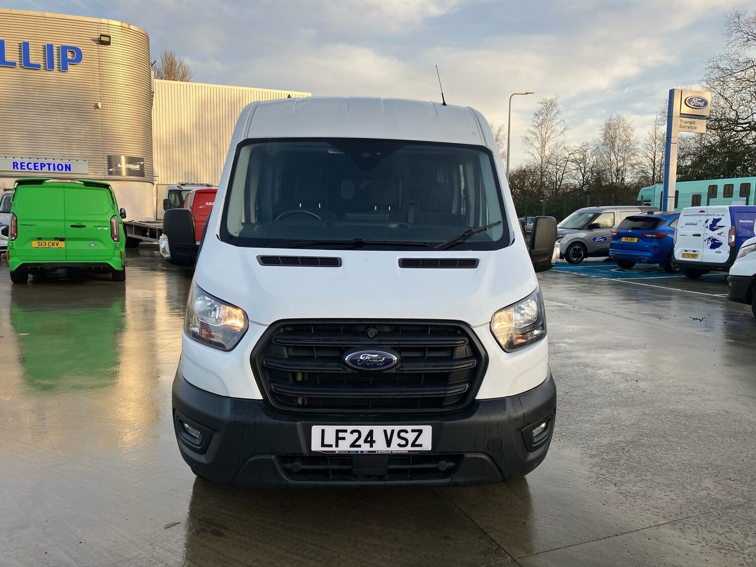 Used Ford Transit 2024 for sale - 77368056: Photo 2