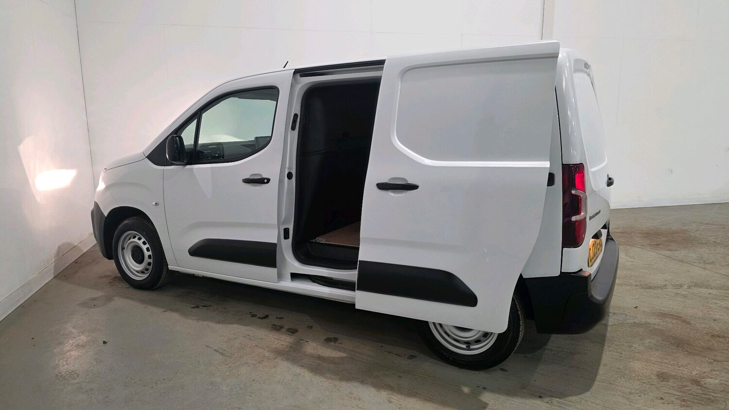 Used Citroen Berlingo 2023 for sale - 77831861: Photo 11