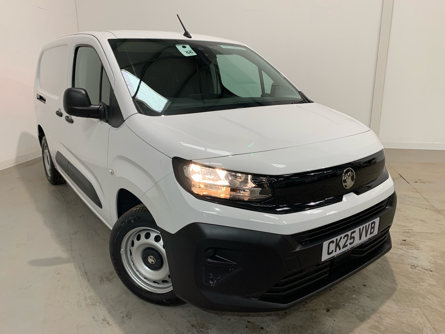 Used Vauxhall Combo 2025 for sale - 76263338: Photo 1