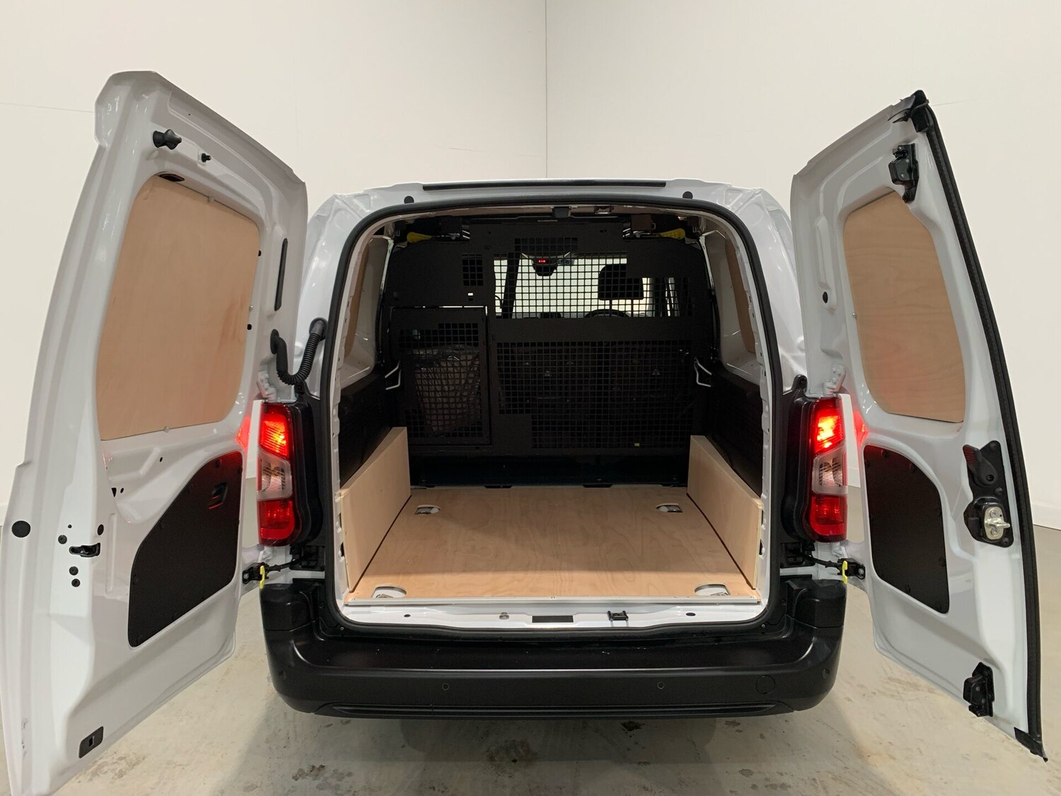 Used Vauxhall Combo 2025 for sale - 76263338: Photo 10