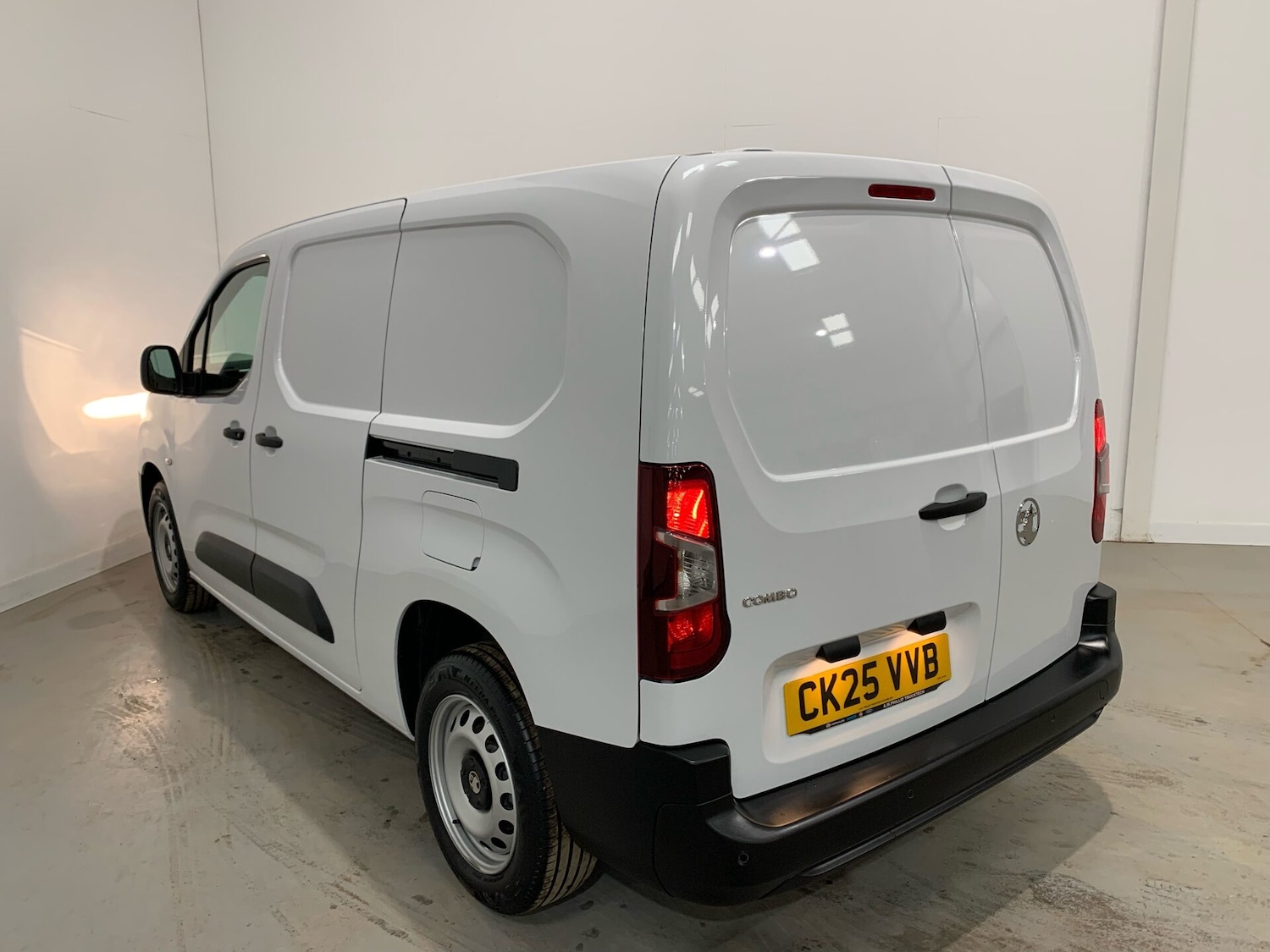 Used Vauxhall Combo 2025 for sale - 76263338: Photo 11
