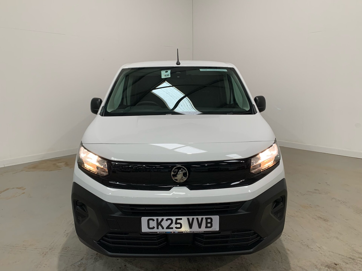 Used Vauxhall Combo 2025 for sale - 76263338: Photo 2