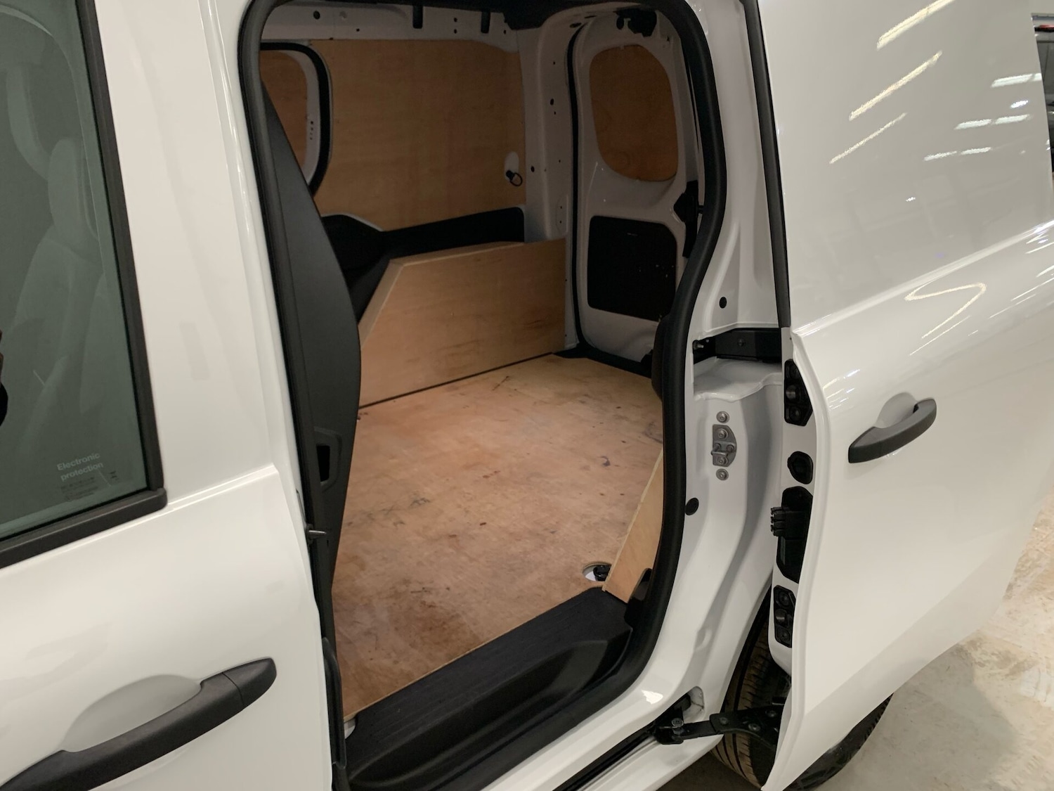 Used Renault Kangoo 2024 for sale - 76904479: Photo 11