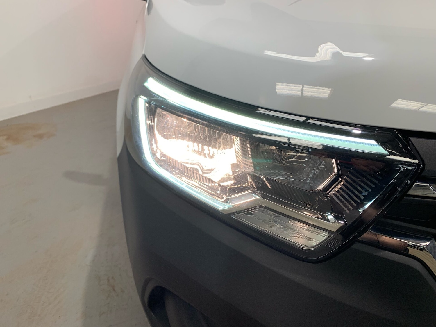 Used Renault Kangoo 2024 for sale - 76904479: Photo 5