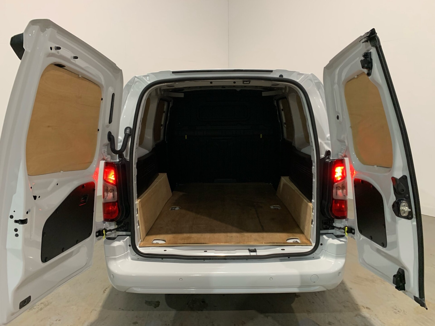 Used Citroen Berlingo 2024 for sale - 76576687: Photo 14