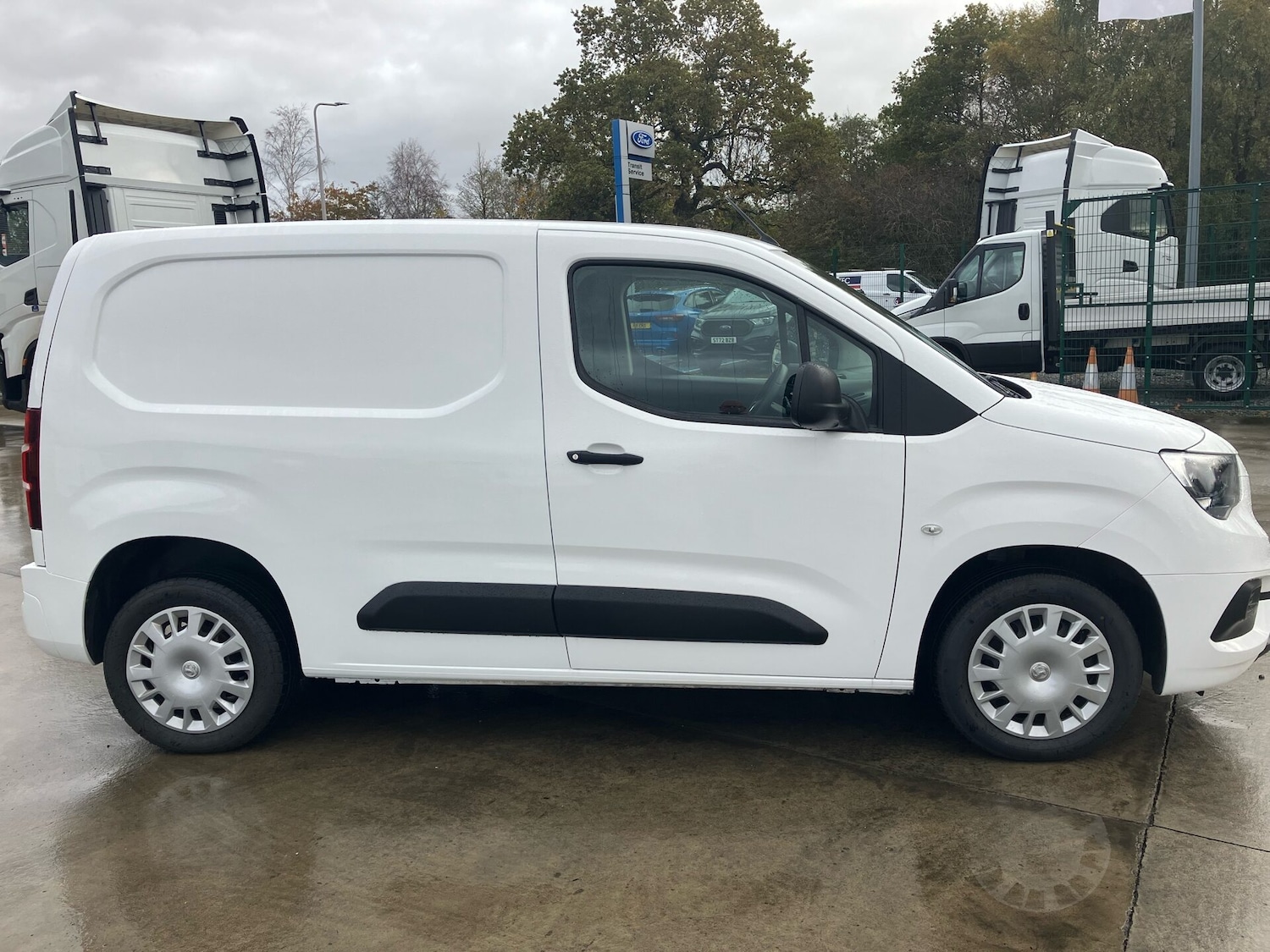Used Vauxhall Combo 2020 for sale - 76428833: Photo 4