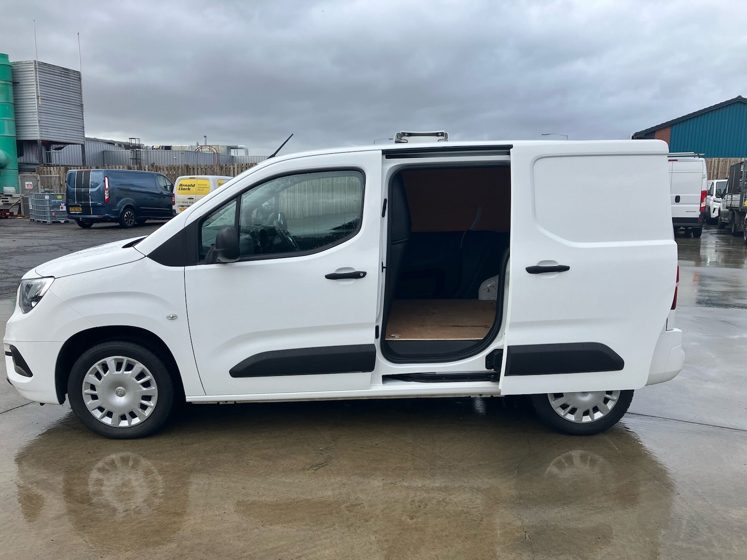 Used Vauxhall Combo 2020 for sale - 76428833: Photo 8