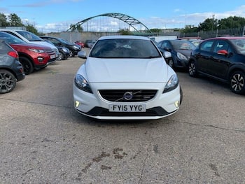 Used Volvo V40 2015 for sale - 79659069: Photo