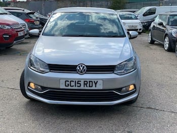 Used Volkswagen Polo 2015 for sale - 79659090: Photo