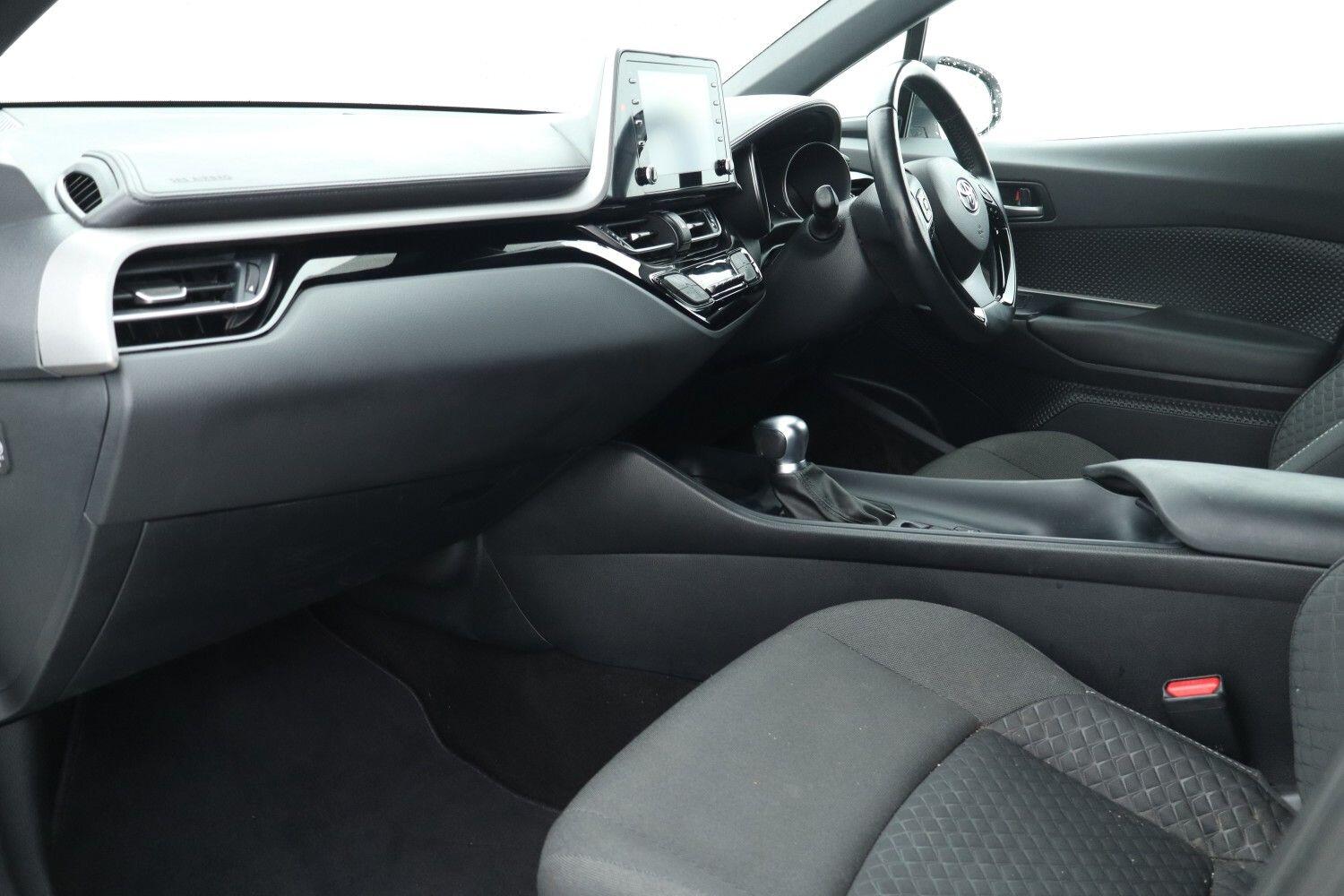 Used Toyota C-HR 2021 for sale - 76680908: Photo 10