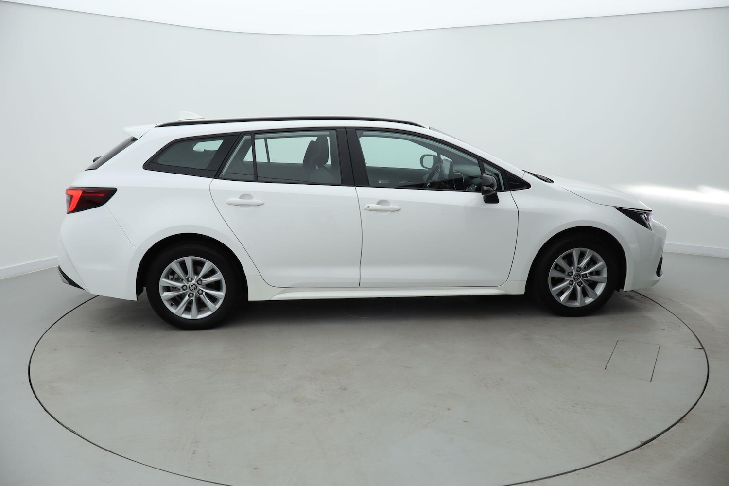 Used Toyota Corolla 2025 for sale - 76680044: Photo 4