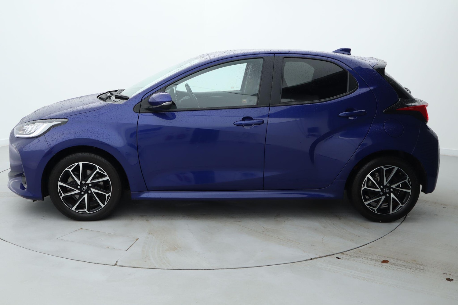 Used Toyota Yaris 2023 for sale - 76675859: Photo 3