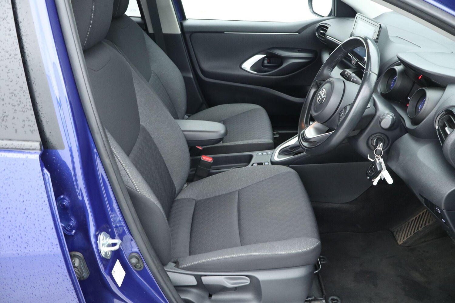 Used Toyota Yaris 2023 for sale - 76675859: Photo 9