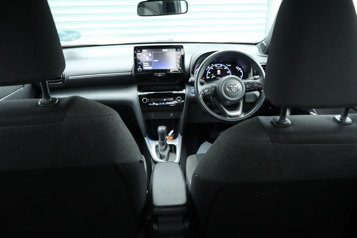 Used Toyota Yaris Cross 2023 for sale - 76676421: Photo 6