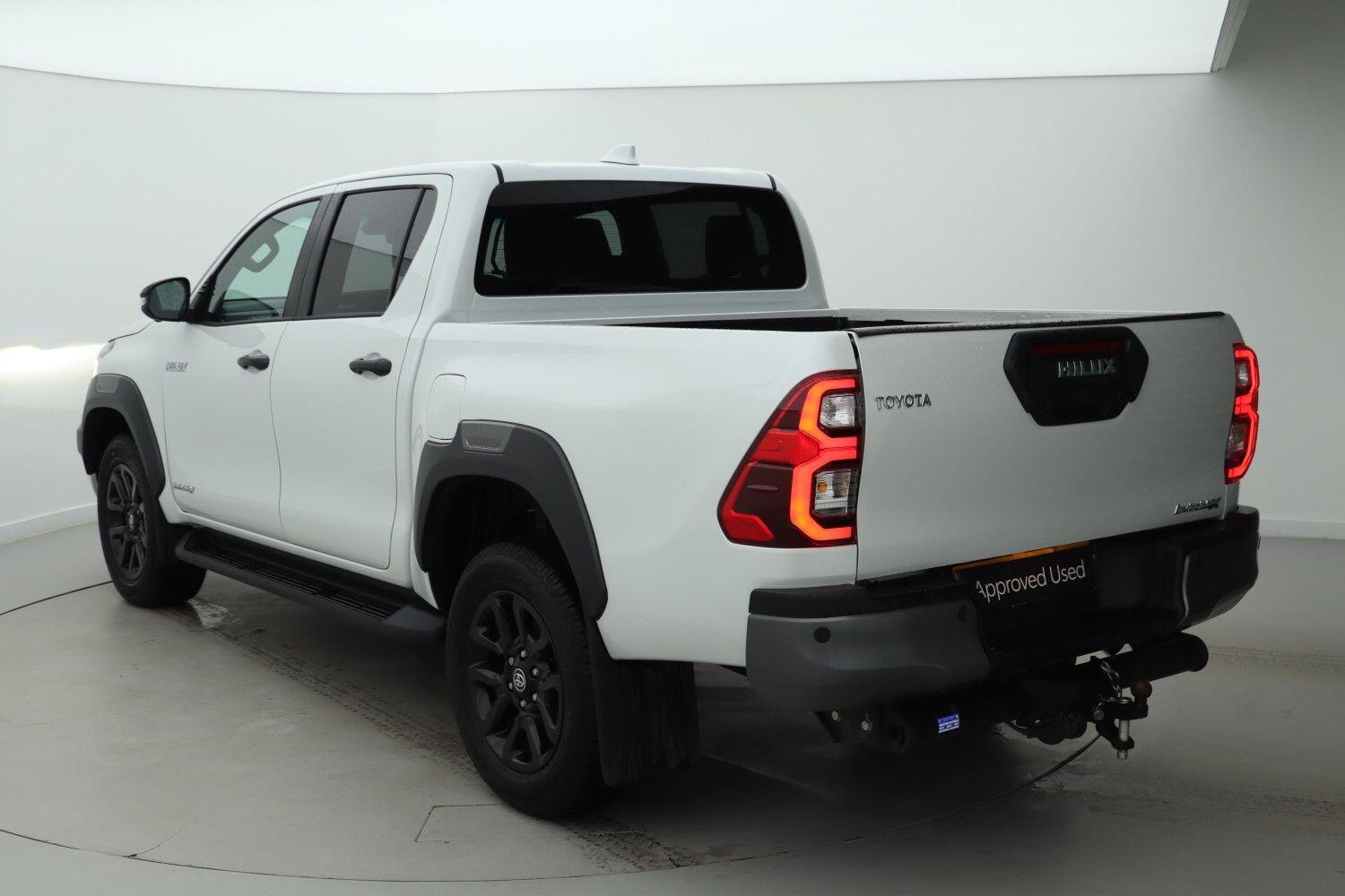 Used Toyota Hilux 2025 for sale - 78026017: Photo 6