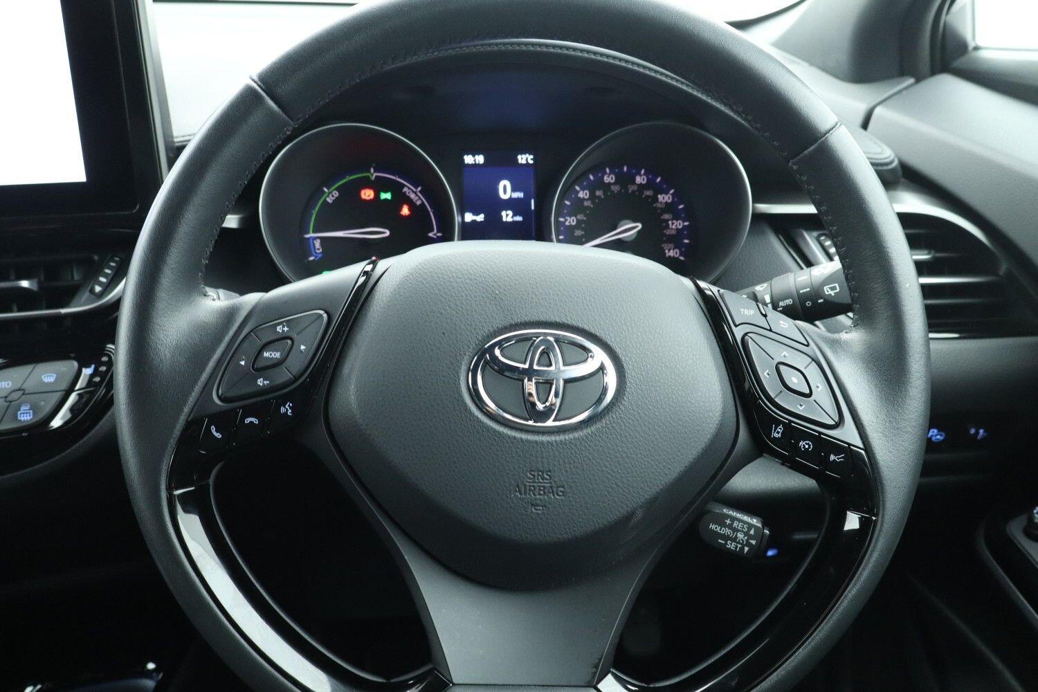Used Toyota C-HR 2023 for sale - 76676230: Photo 8