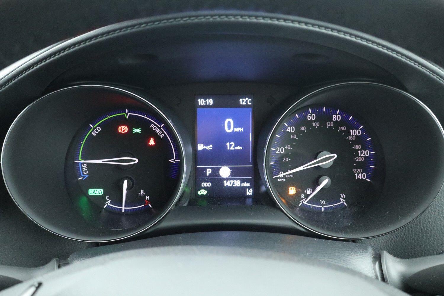 Used Toyota C-HR 2023 for sale - 76676230: Photo 9