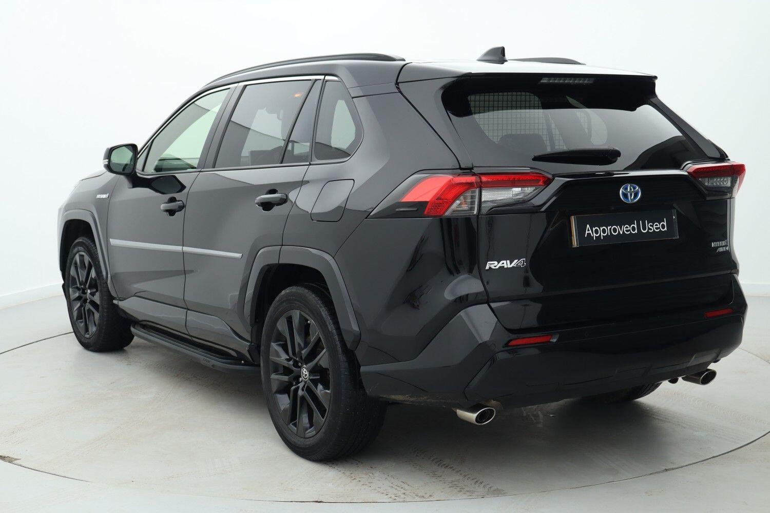 Used Toyota RAV4 2021 for sale - 77568635: Photo 4