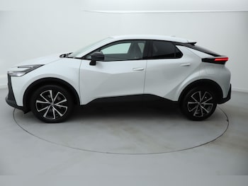 Used Toyota C-HR 2024 for sale - 76677850: Photo