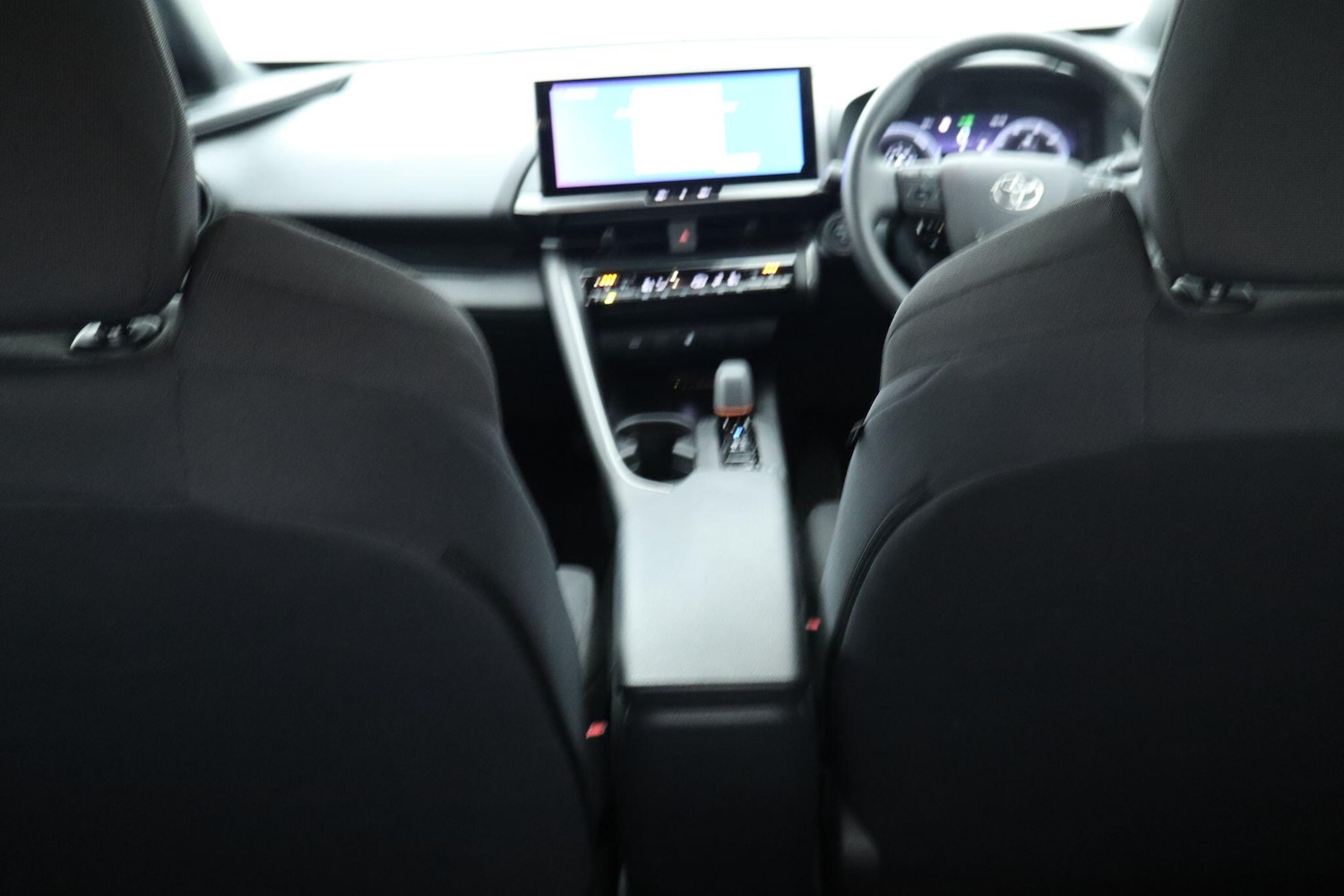 Used Toyota C-HR 2024 for sale - 76677850: Photo 6