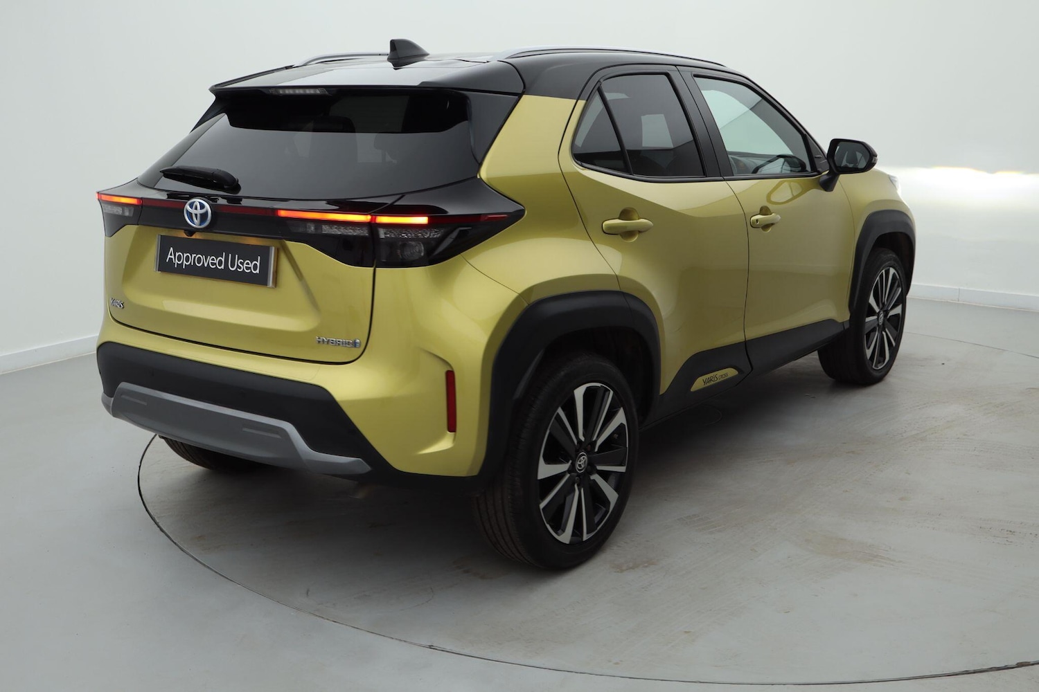 Used Toyota Yaris Cross 2022 for sale - 76675316: Photo 2