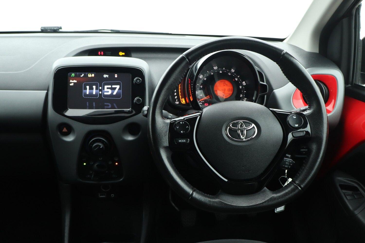 Used Toyota AYGO 2018 for sale - 77104051: Photo 6