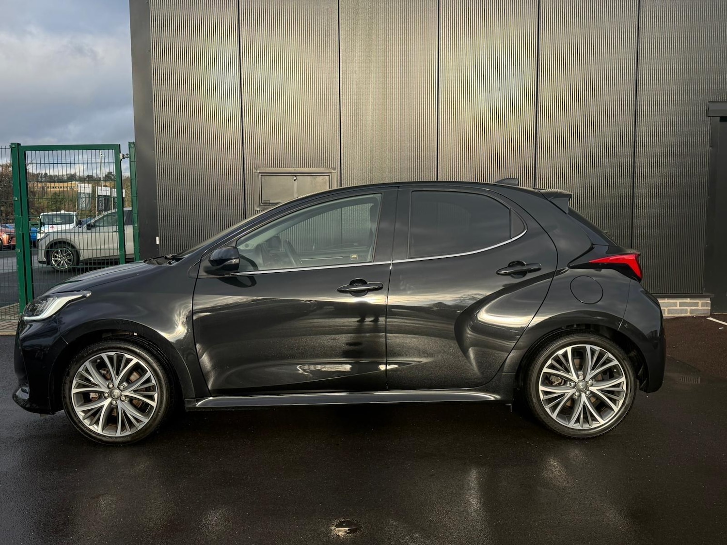 Used Toyota Yaris 2022 for sale - 77258798: Photo 5