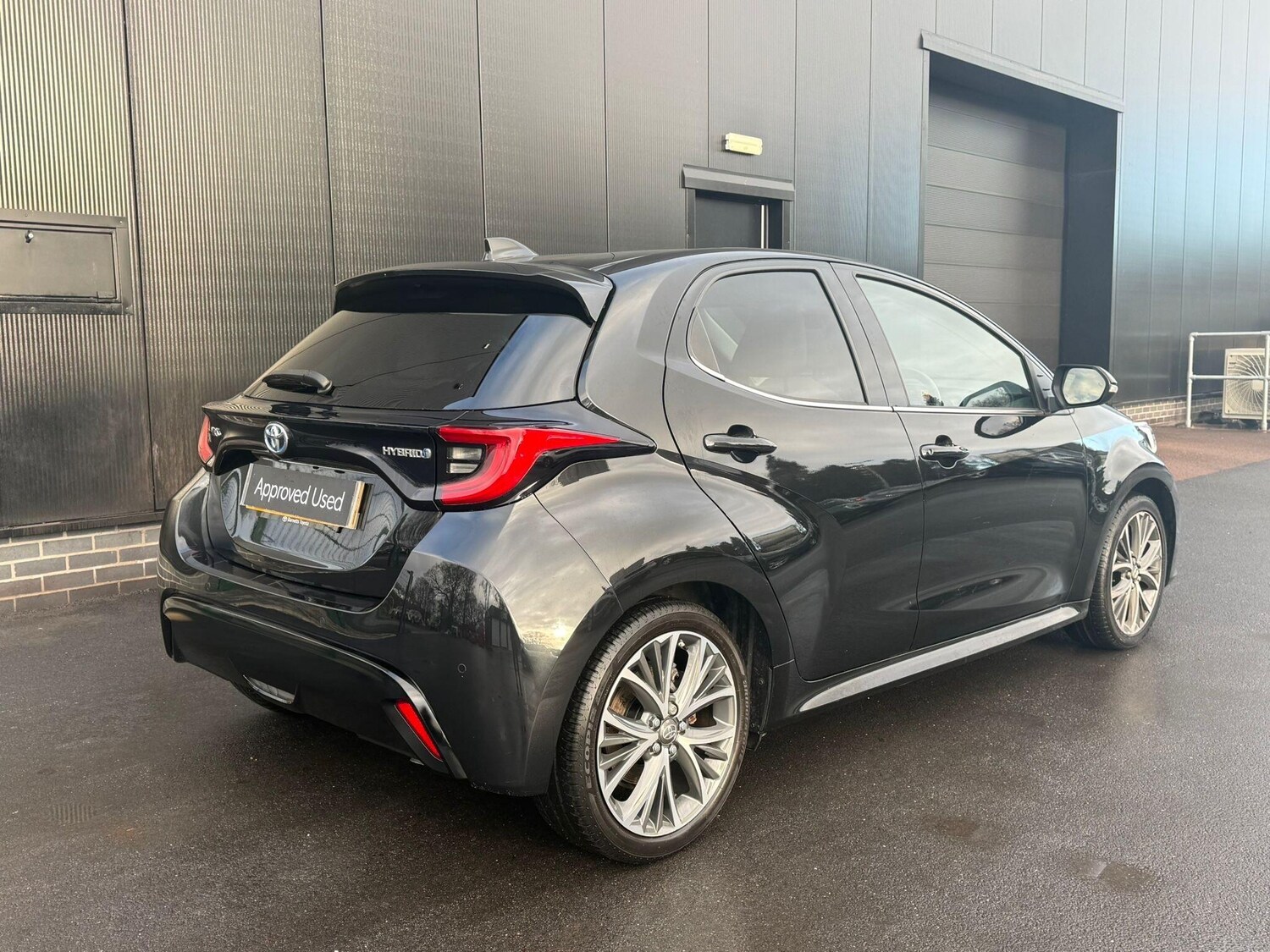 Used Toyota Yaris 2022 for sale - 77258798: Photo 8