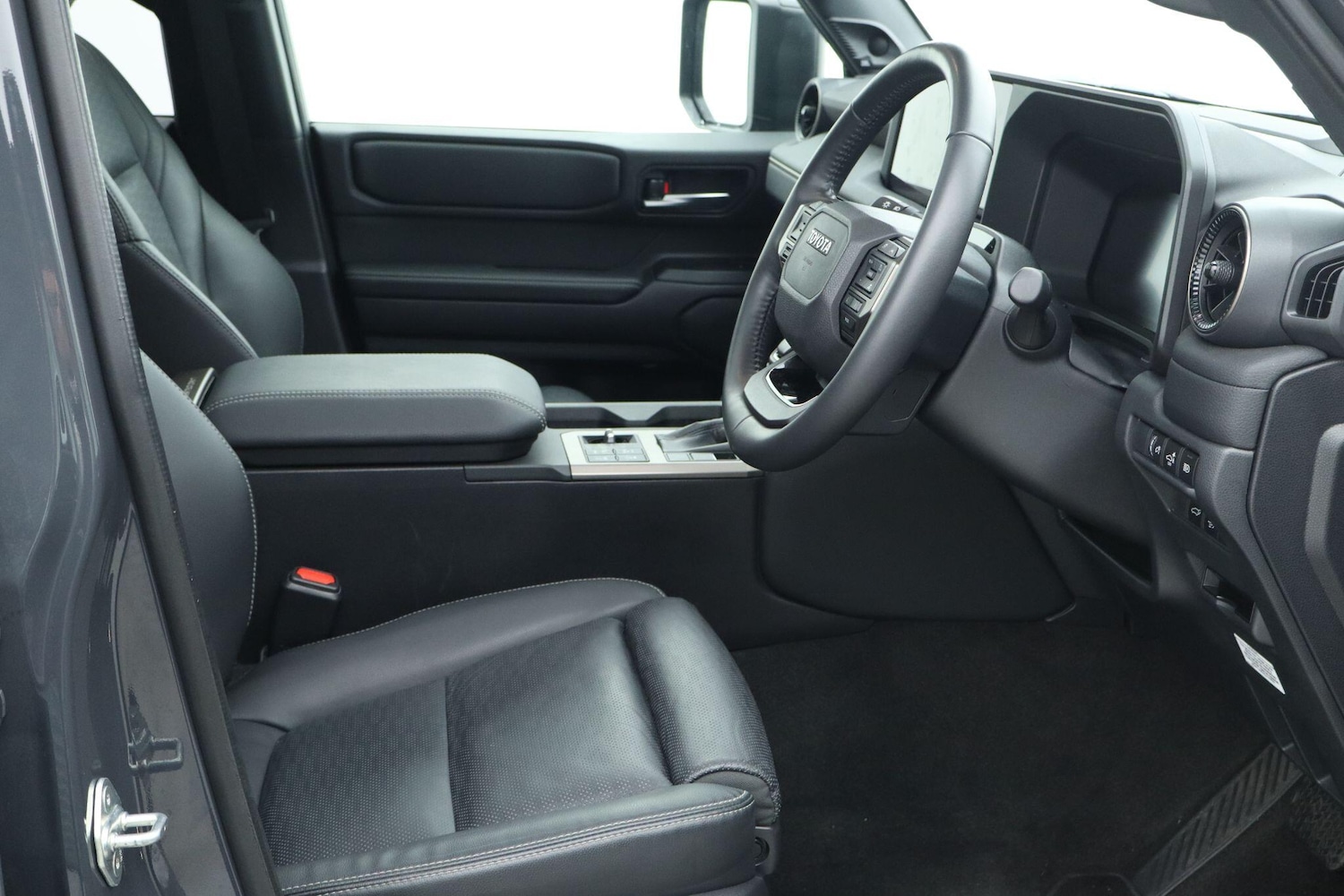 Used Toyota Land Cruiser 2024 for sale - 76706295: Photo 9