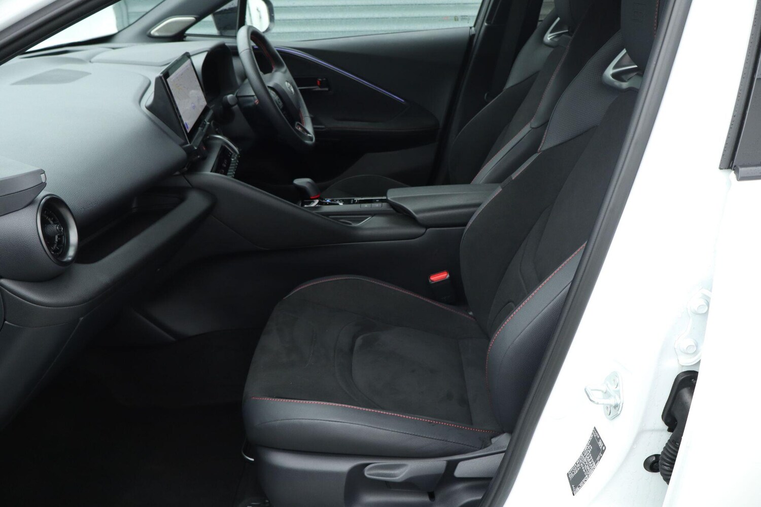 Used Toyota C-HR 2024 for sale - 77218353: Photo 10