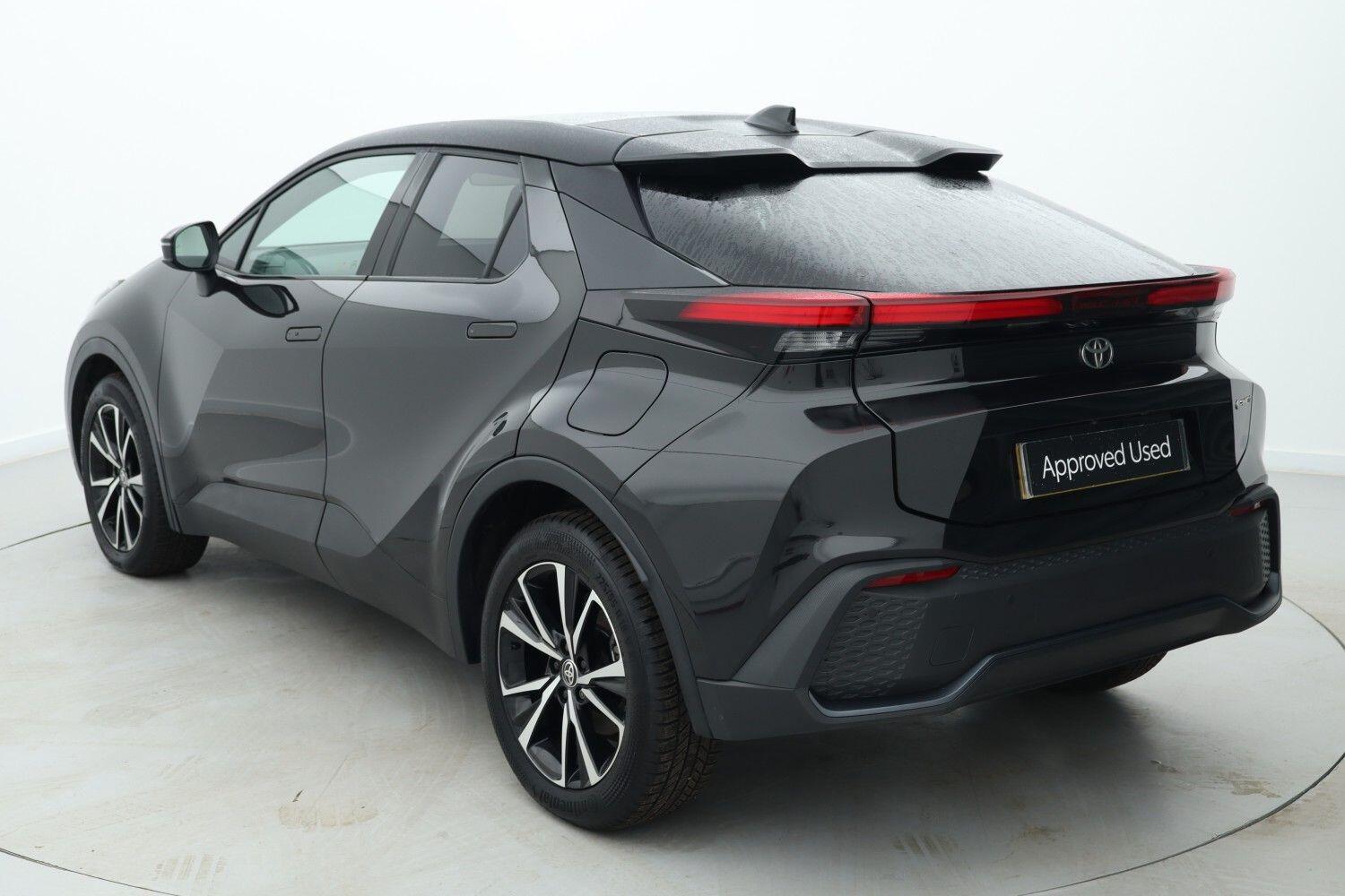 Used Toyota C-HR 2024 for sale - 76677301: Photo 4