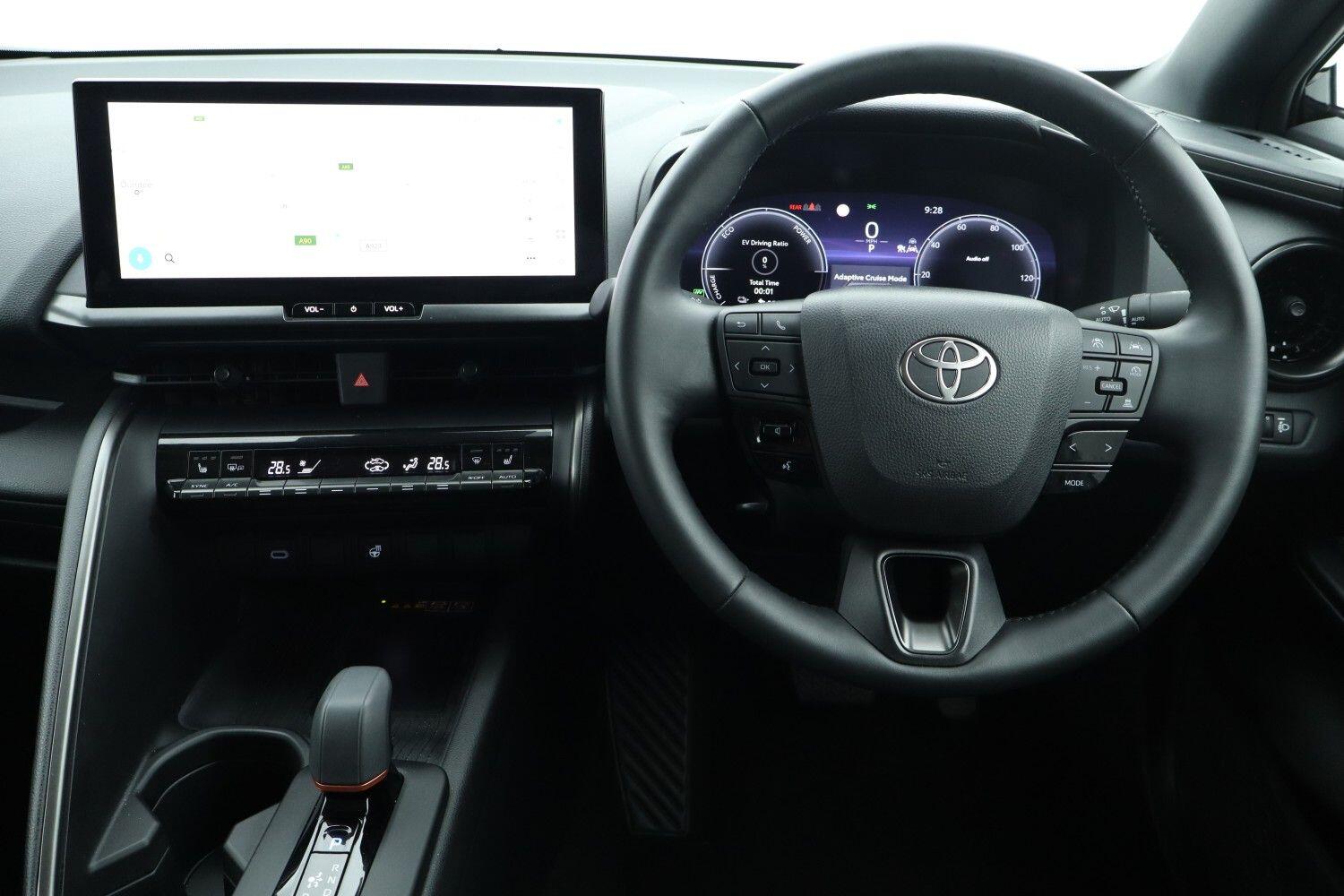 Used Toyota C-HR 2024 for sale - 76677301: Photo 6