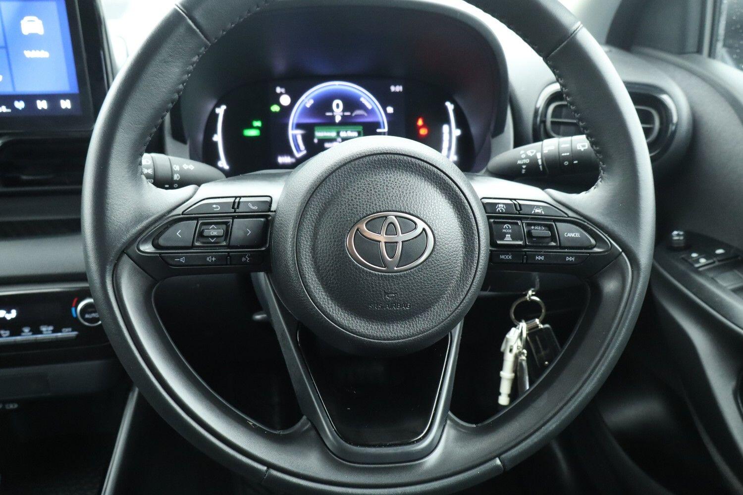 Used Toyota Yaris 2024 for sale - 77792989: Photo 10