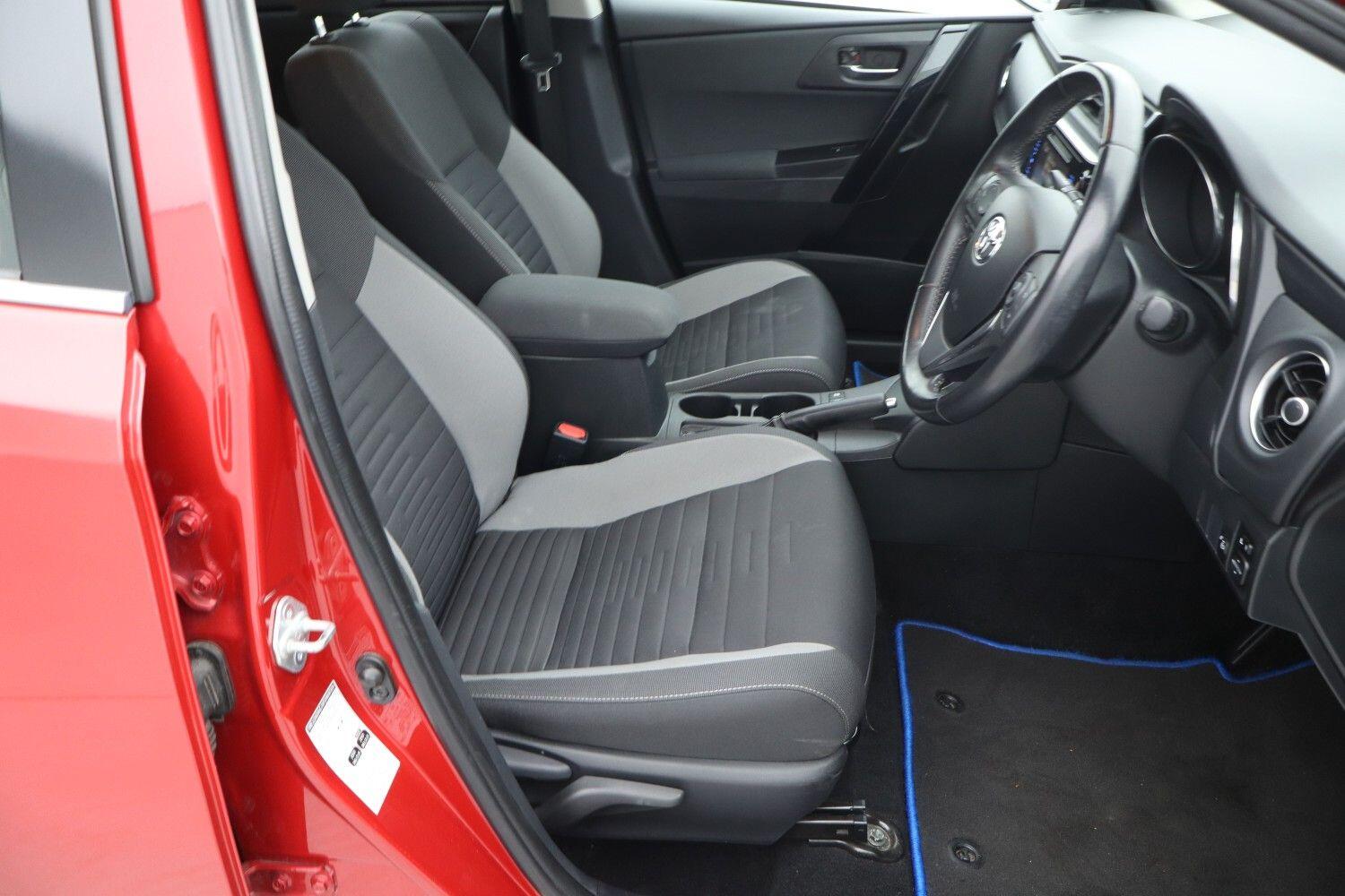 Used Toyota Auris 2017 for sale - 76673443: Photo 10