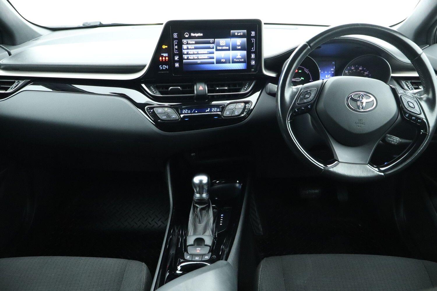 Used Toyota C-HR 2018 for sale - 76968780: Photo 5