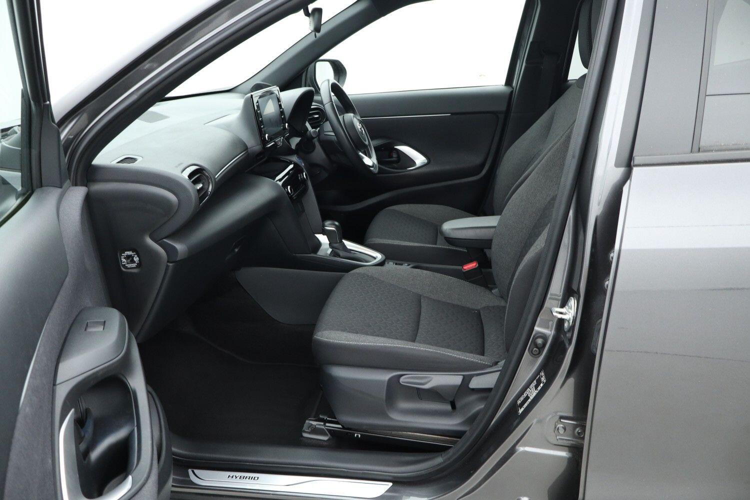 Used Toyota Yaris Cross 2023 for sale - 76677027: Photo 10