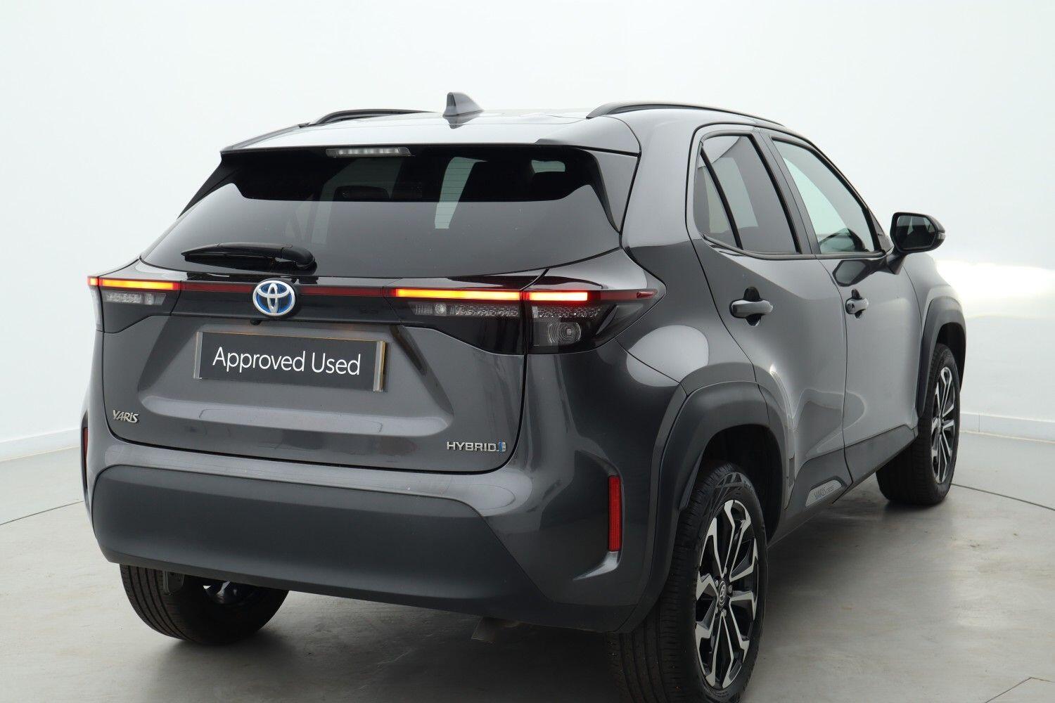 Used Toyota Yaris Cross 2023 for sale - 76677027: Photo 2