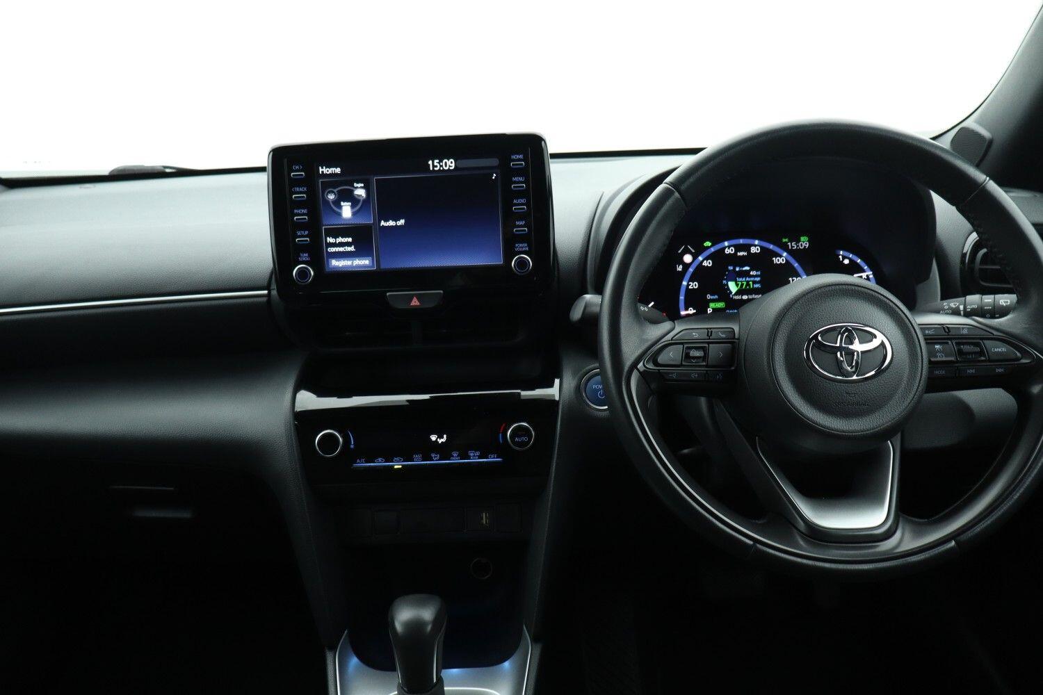 Used Toyota Yaris Cross 2023 for sale - 76677027: Photo 6