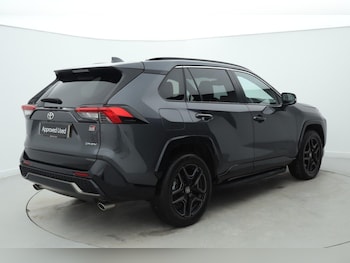 Used Toyota RAV4 2025 for sale - 77104049: Photo