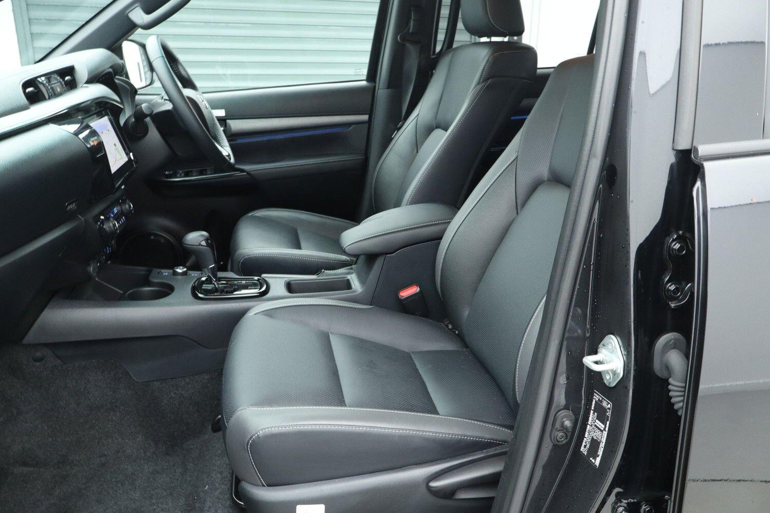 Used Toyota Hilux 2025 for sale - 77901494: Photo 5